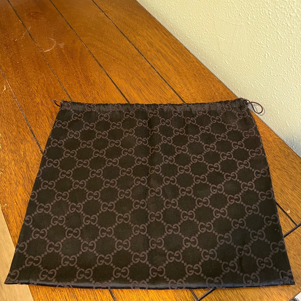 Gucci brown dust bag